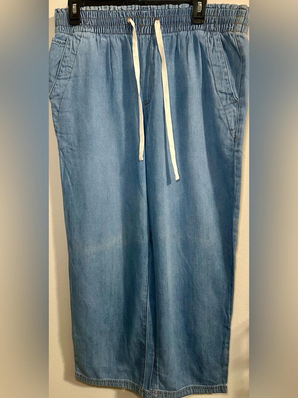 NWT - Kensie - Women’s Drawstring Pull-On Denim Jeans, Light Denim, Sz Large